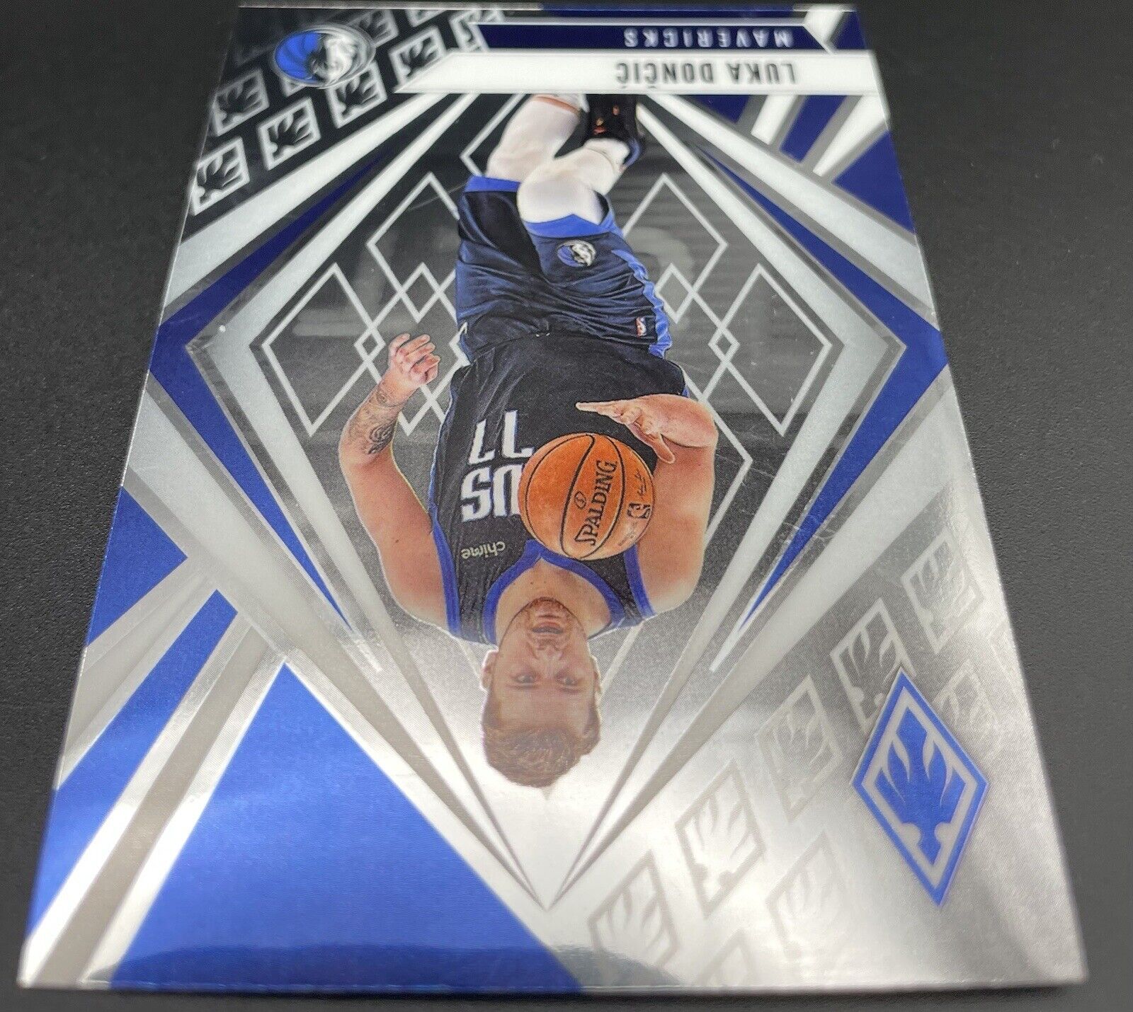 2020-21 Panini Chronicles - Phoenix #575 Luka Dončić