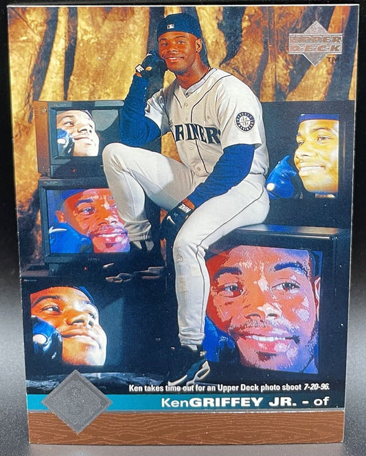 1996 Upper Deck Ken Griffey Jr #175 Seattle Mariners photo shoot 7/20/96🔥🔥