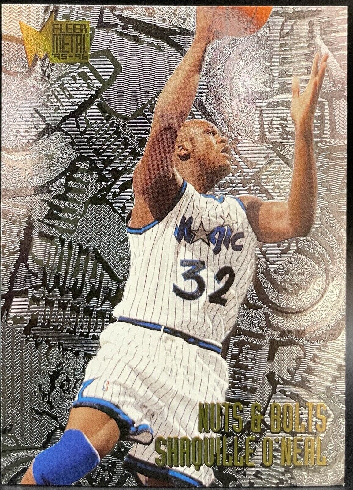 Shaquille O’Neal 1996 Skybox Fleer Metal #215 Orlando Magic