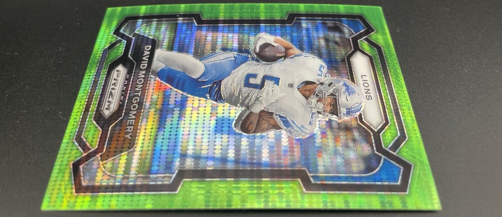 2023 Panini Prizm David Montgomery Neon Green Pulsar #97 Detroit Lions