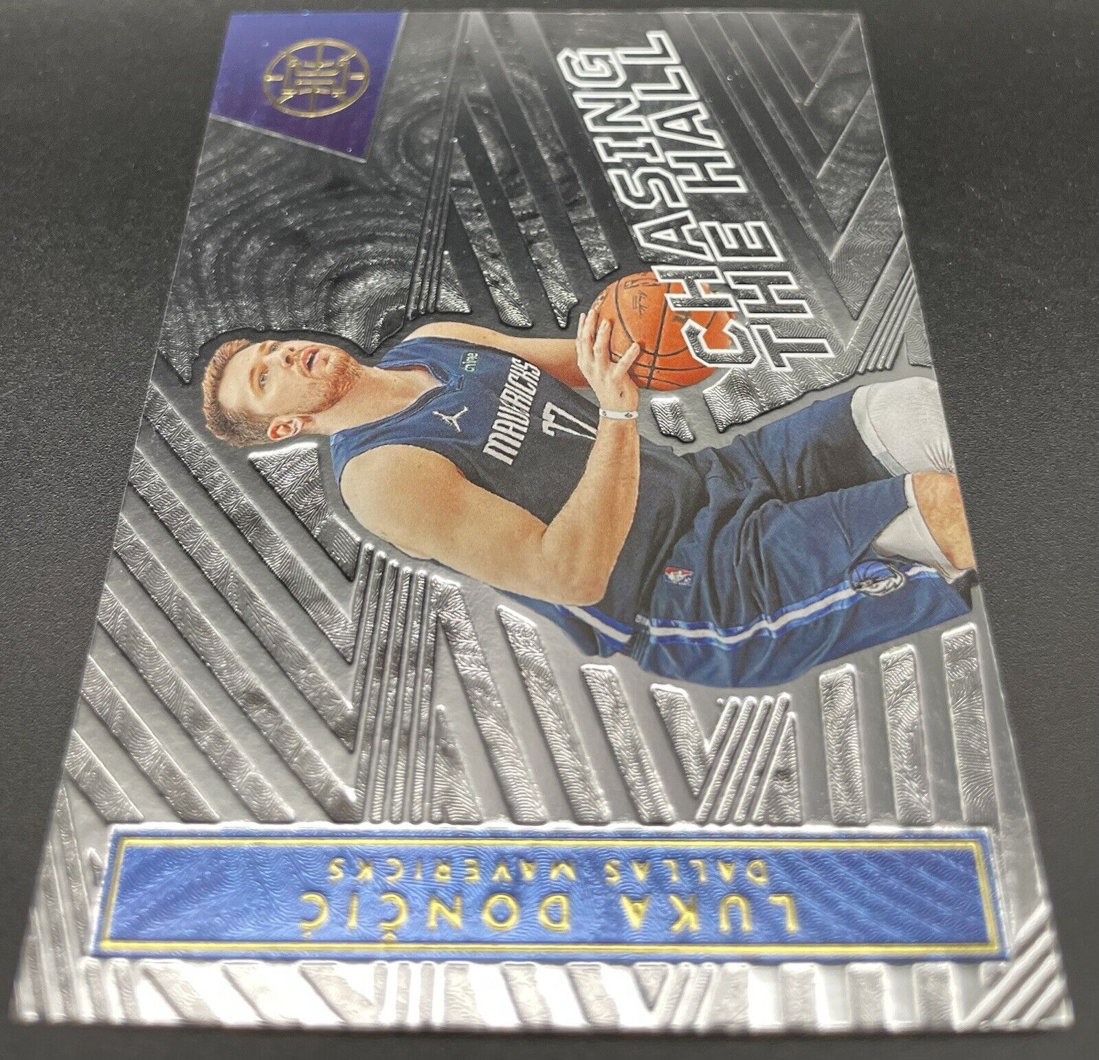 2021-22 Panini Illusions #7 Luka Doncic Chasing the Hall