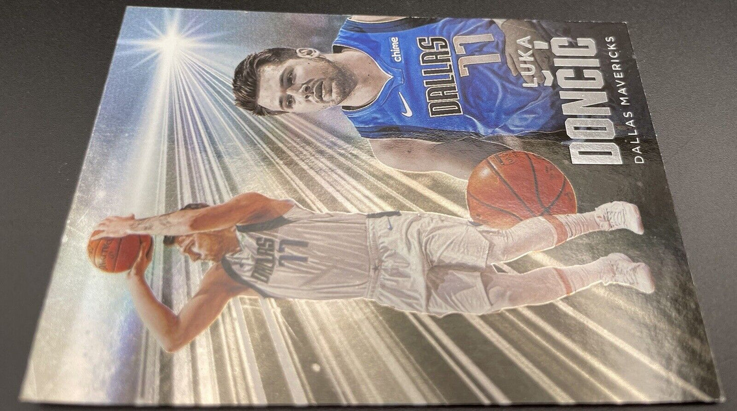 2020 Panini Chronicles Essentials Basketball #228 Luka Doncic  Dallas Mavericks