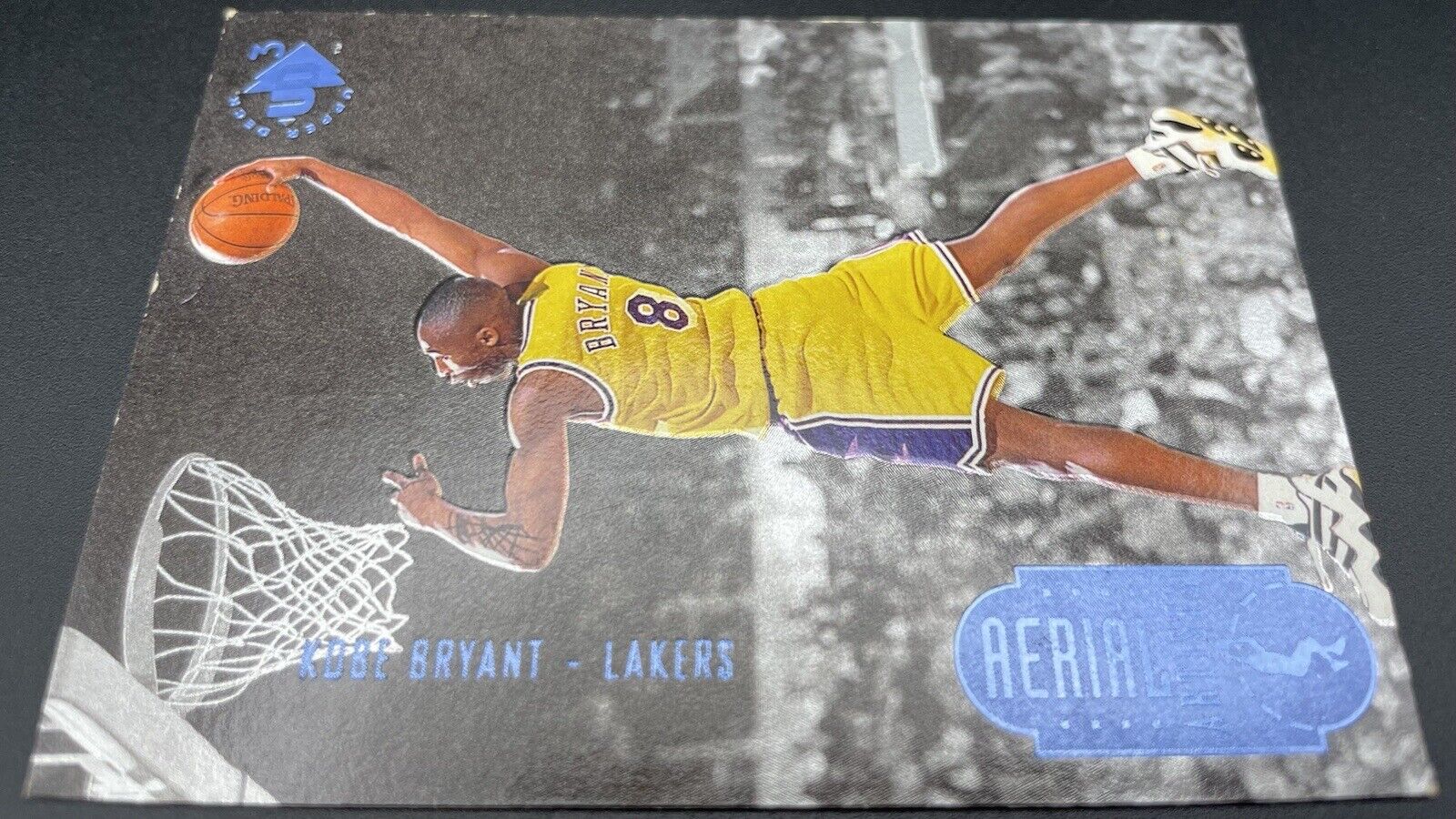 Kobe Bryant 1997 Upper Deck #43 Rookie Card Los Angeles Lakers Aerial Artist