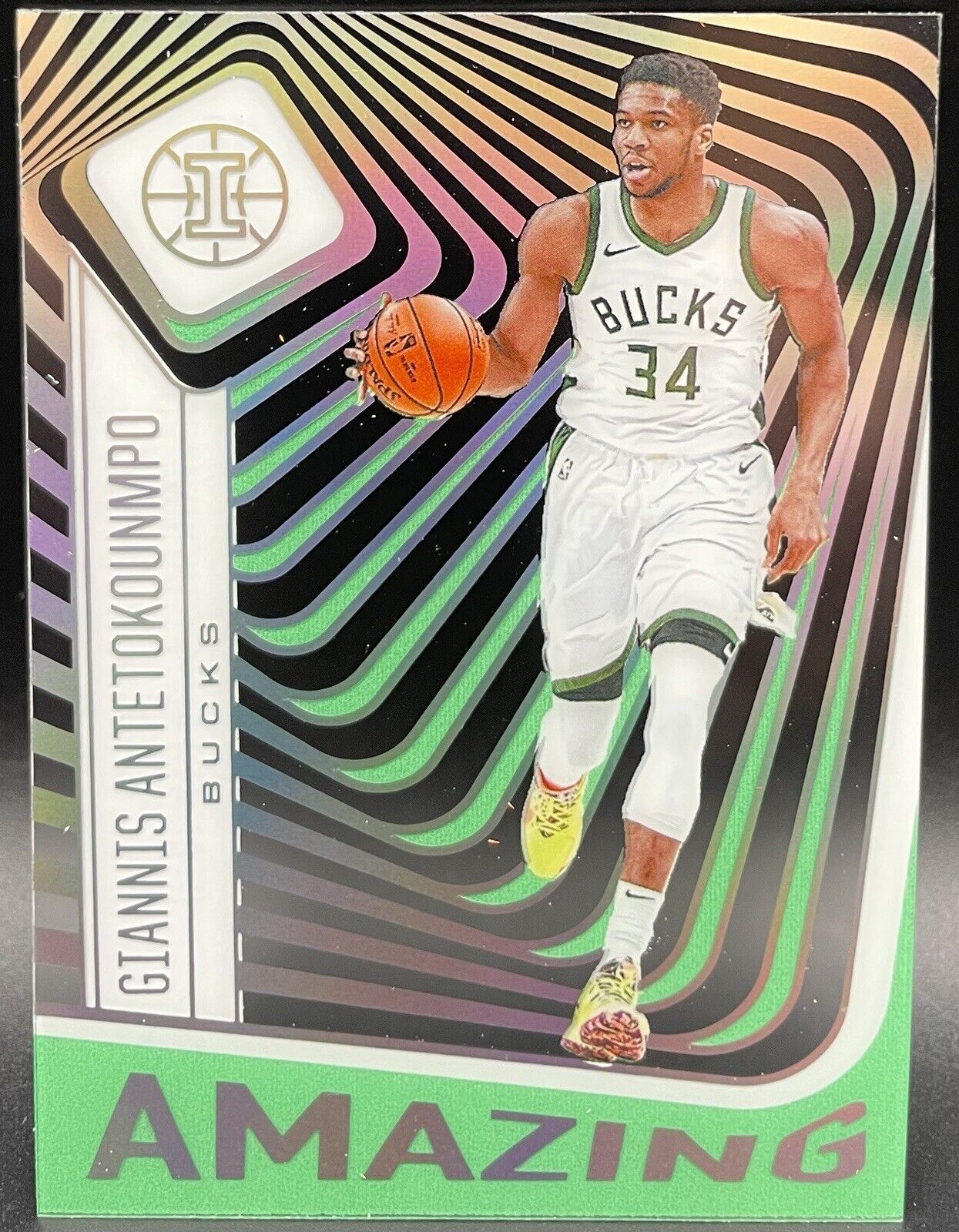 Giannis Antetokounmpo 2020-21 Panini Illusions Clear #19 Milwaukee Bucks