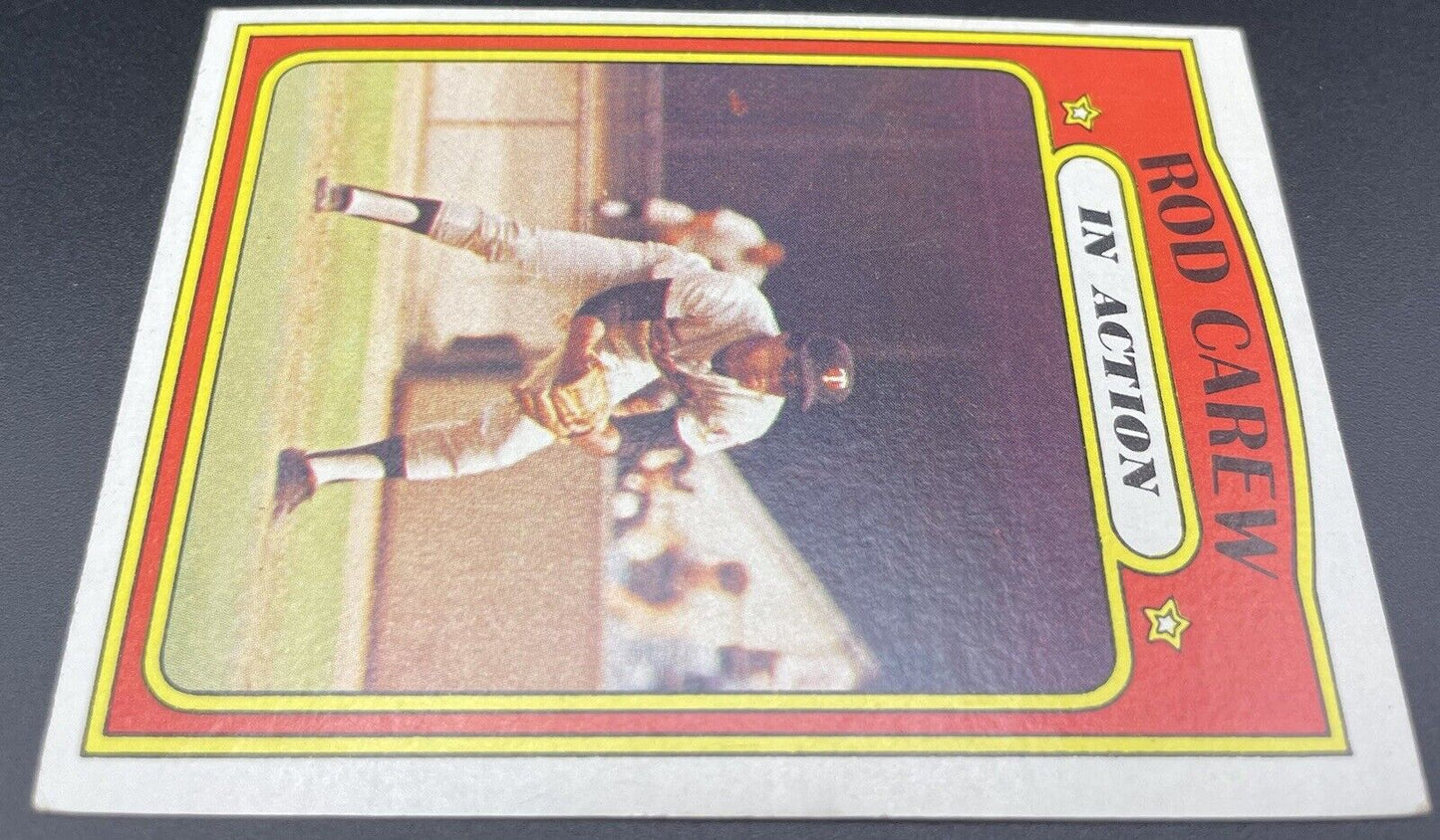 Rod Carew 1972 Topps #696 IN ACTION MINNESOTA TWINS 