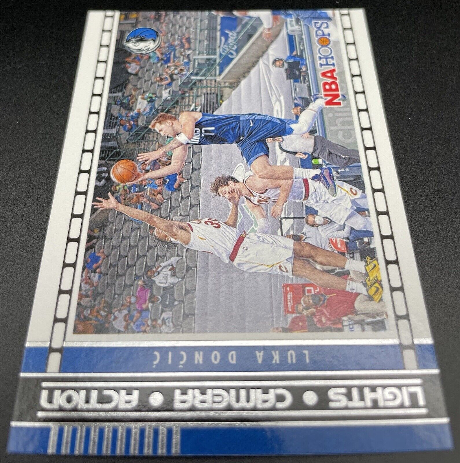 2021-22 Panini Hoops Light Camera Action Luka Doncic Dallas Mavericks #24 Lights