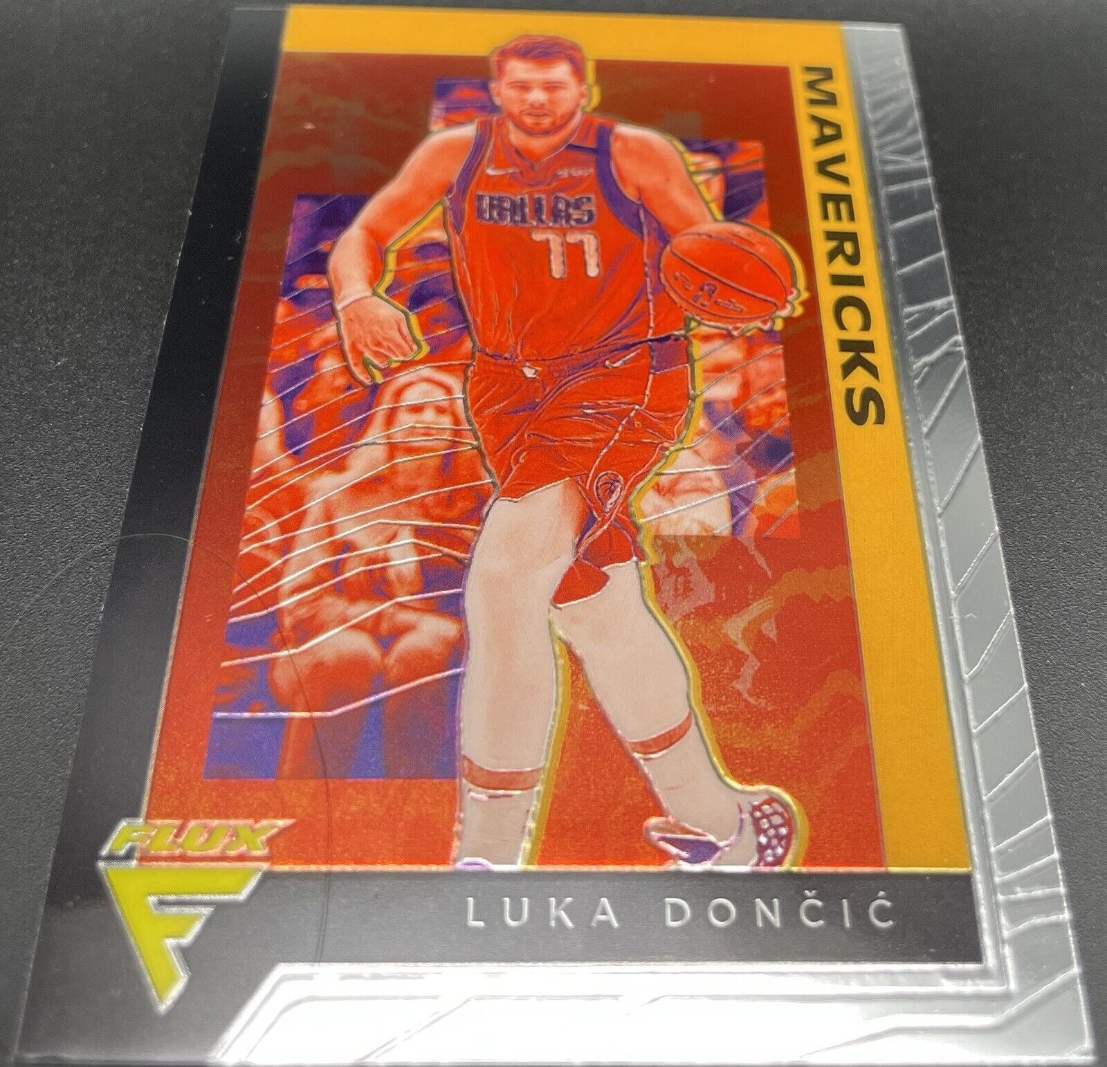 2019 Panini Chronicles Luka Doncic #590  Flux Chrome 2nd Year Dallas Mavericks