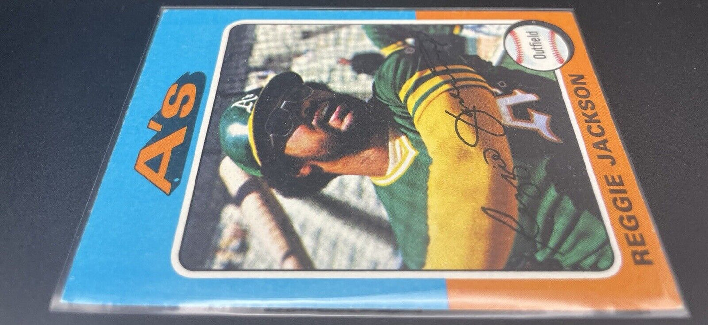 Reggie Jackson 1975 Topps #300 Oakland A’s