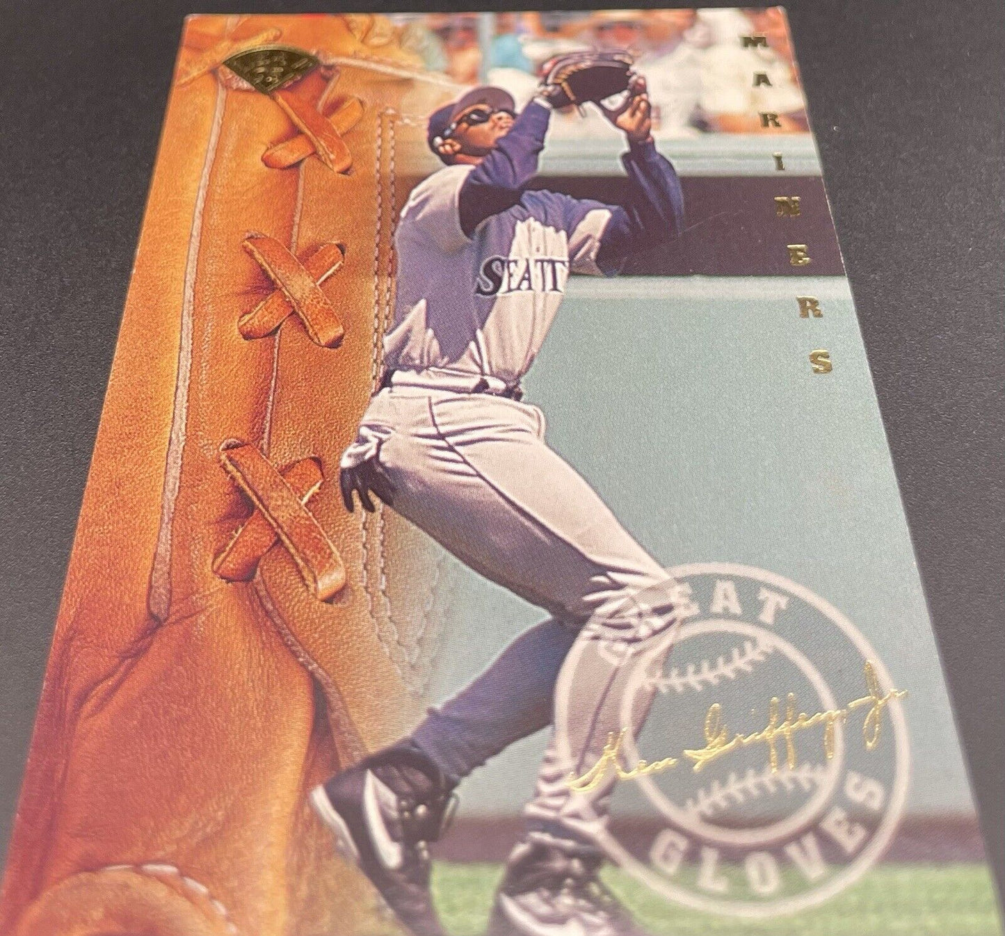 KEN GRIFFEY JR 1995 DONRUSS LEAF GREAT GLOVES 6 SEATTLE MARINERS HOF MVP