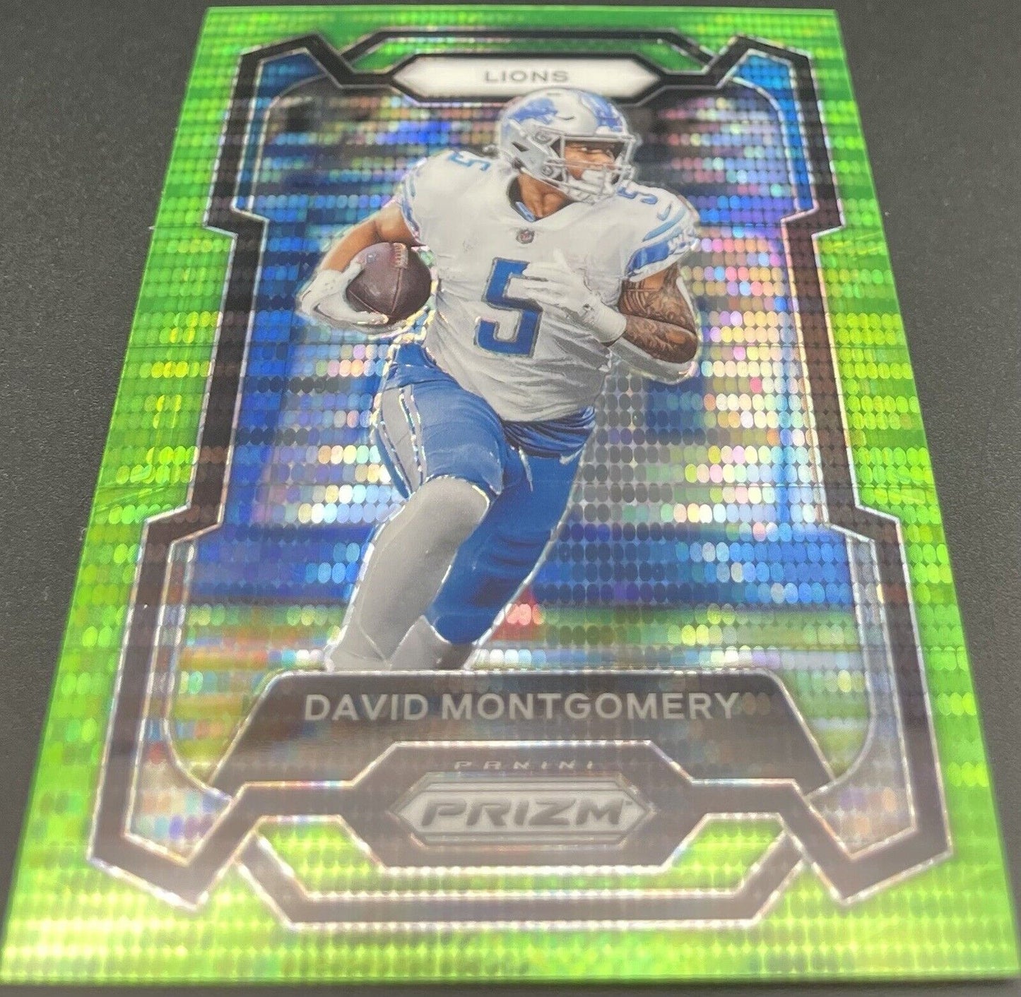 2023 Panini Prizm David Montgomery Neon Green Pulsar #97 Detroit Lions