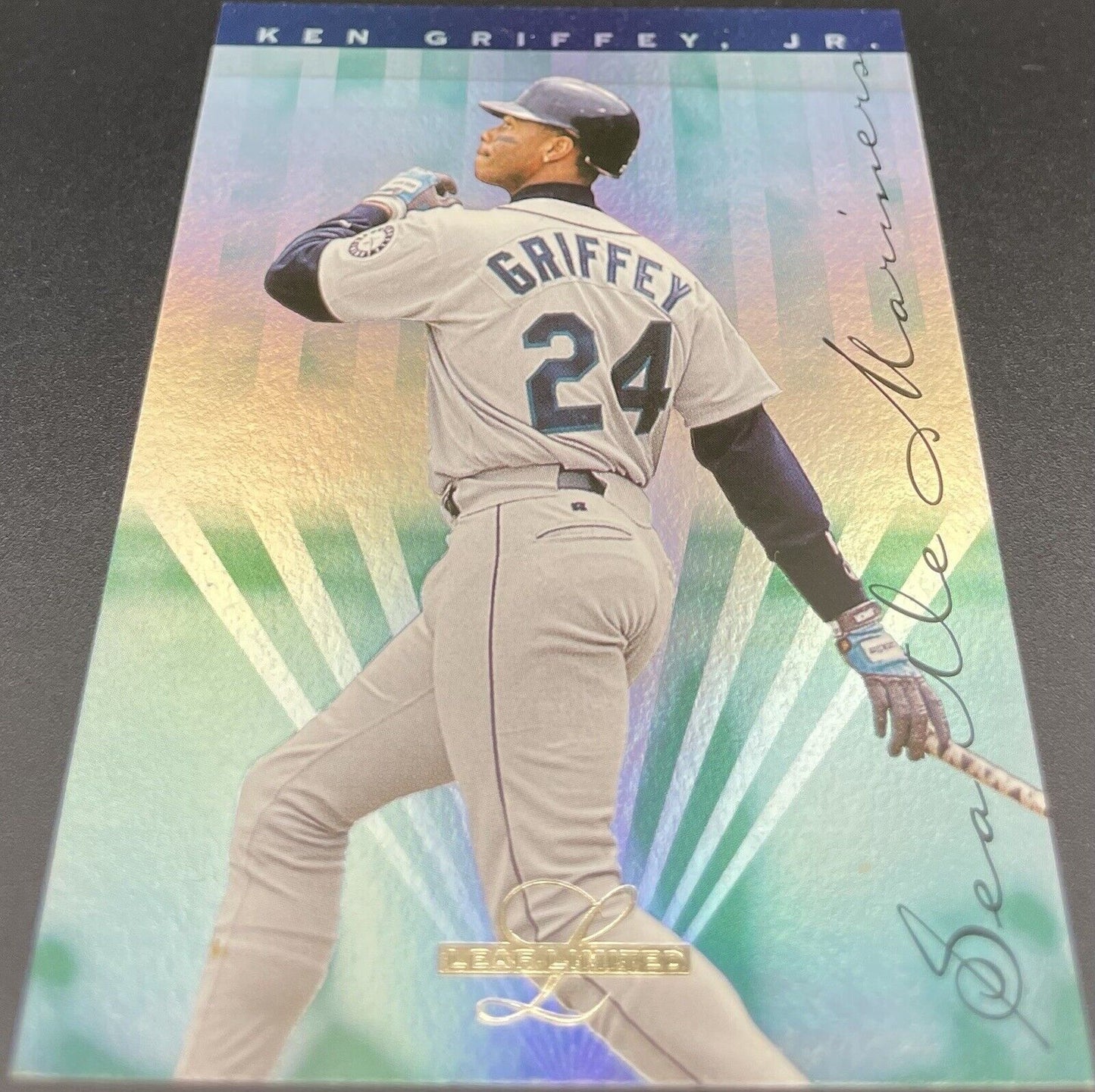 Ken Griffey Jr. 1995 Donruss Leaf Limited Rainbow Foil #118 Seattle Mariners NM