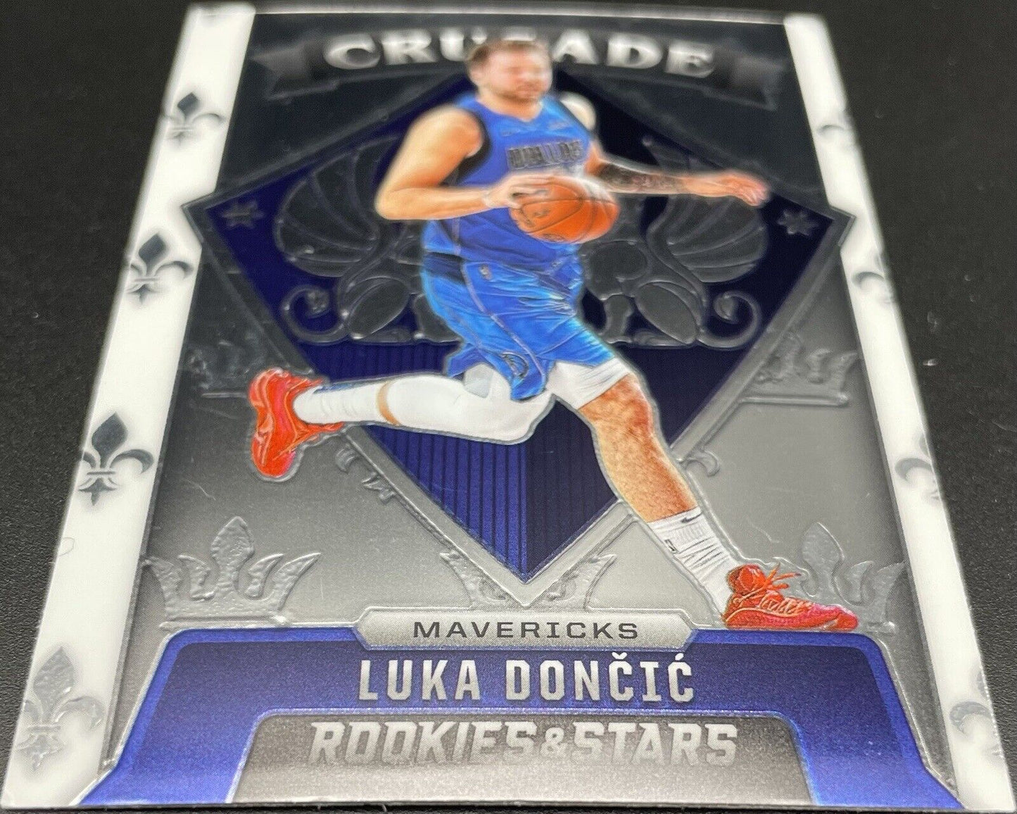 2021 Panini Chronicles Luka Doncic #625 Dallas Mavericks Crusade rookie stars