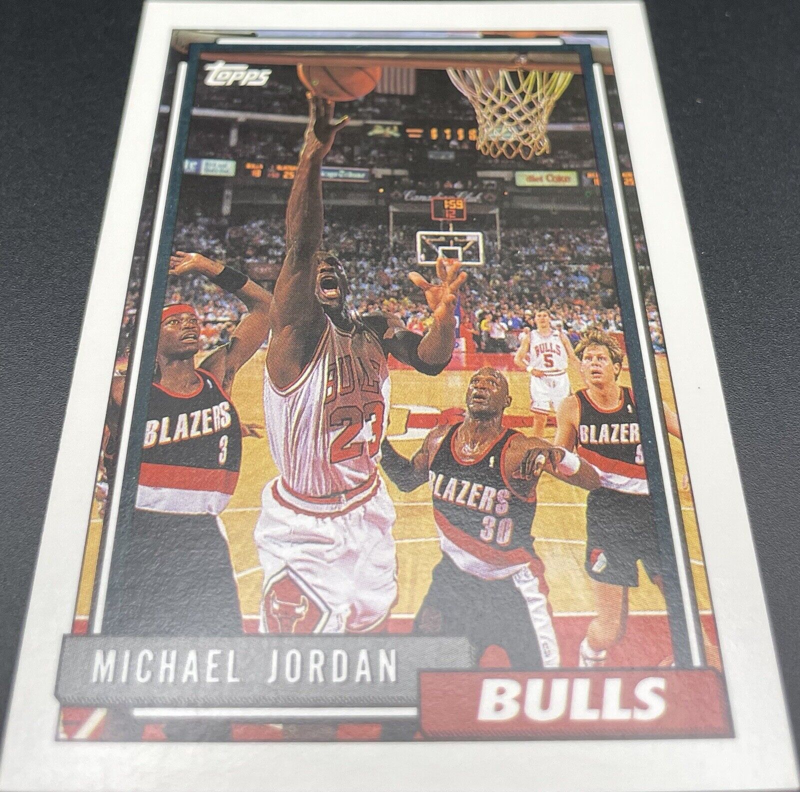 1992 Topps Michael Jordan #141 Chicago Bulls # 23 