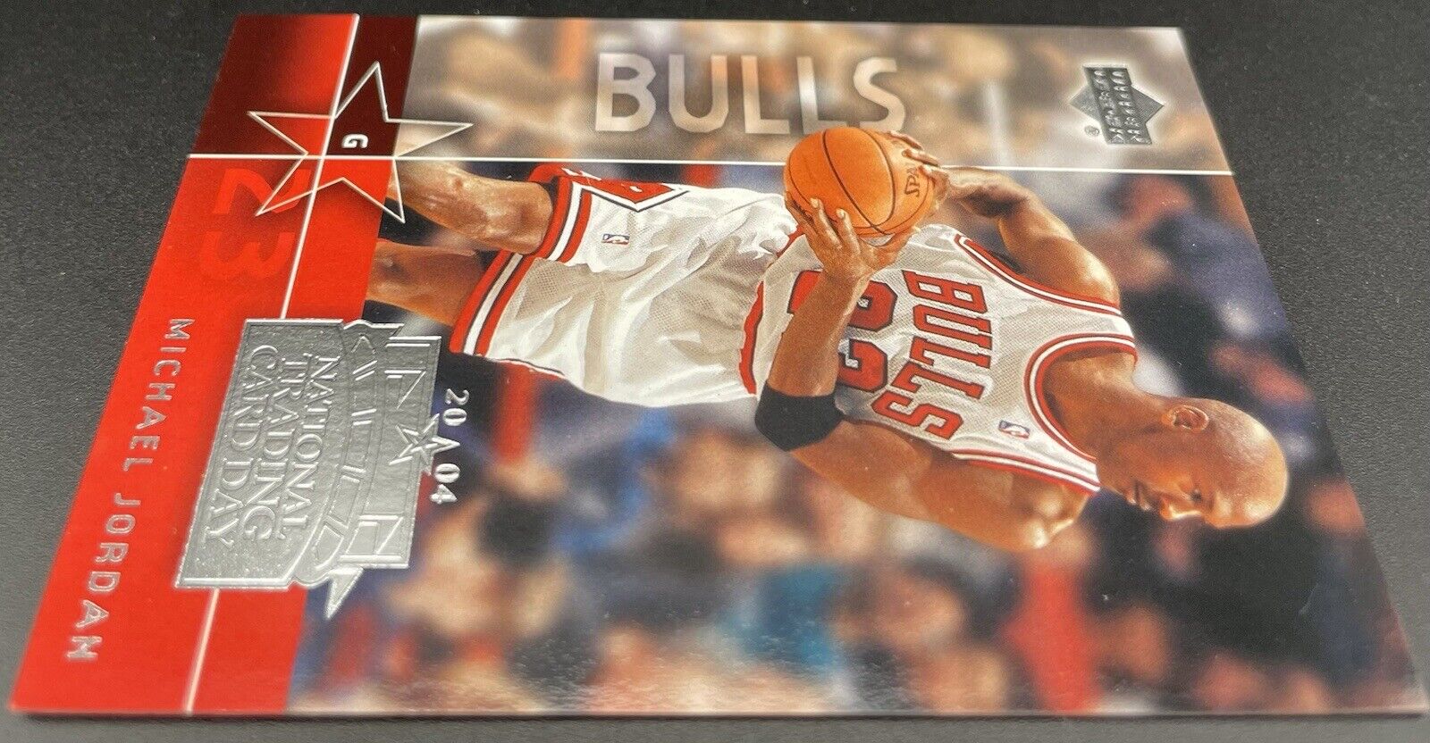 2004 UPPER DECK MICHAEL JORDAN NATIONAL TRADING CARD DAY #UD-8 CHICAGO BULLS HOF