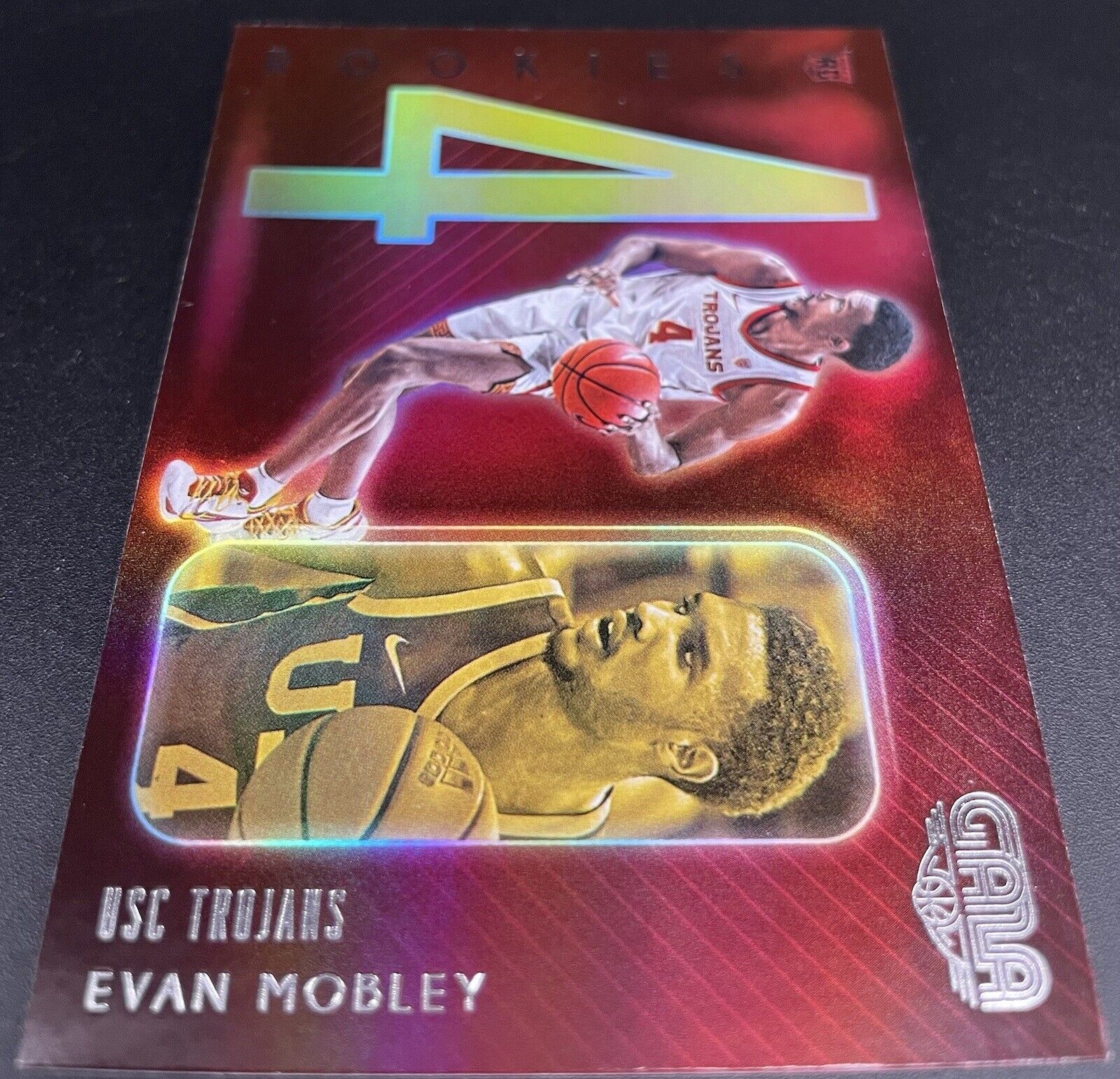 EVAN MOBLEY RC Parallell- 2021 Panini Chronicles Gala #182 PINK RC  - Cavaliers 