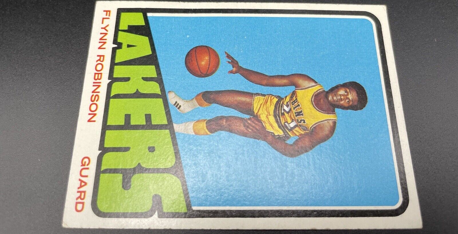 Flynn Robinson  1972 Topps #104 Los Angeles Lakers 