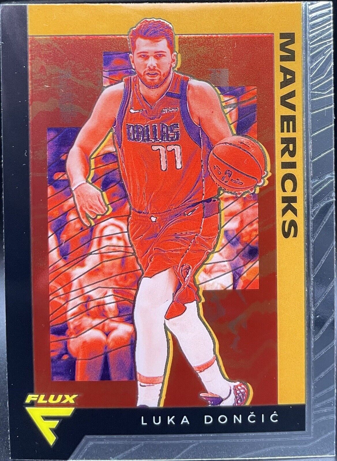 2019 Panini Chronicles Luka Doncic #590  Flux Chrome 2nd Year Dallas Mavericks