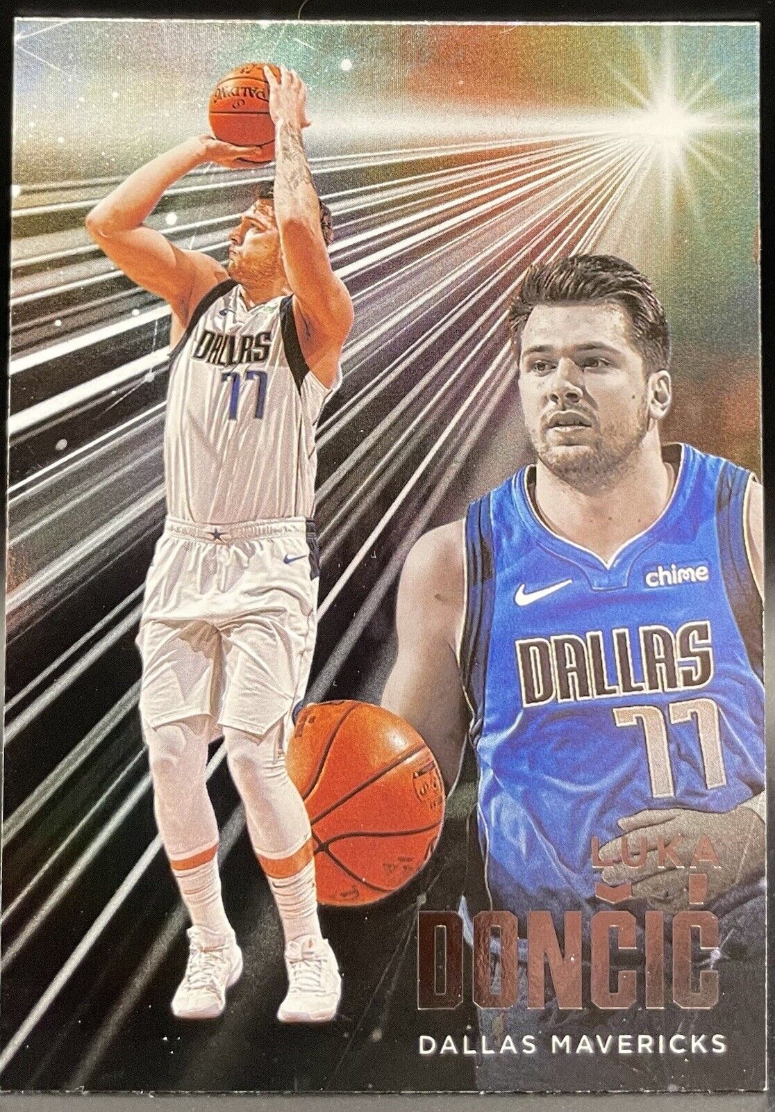 2020 Panini Chronicles Essentials Basketball #228 Luka Doncic  Dallas Mavericks