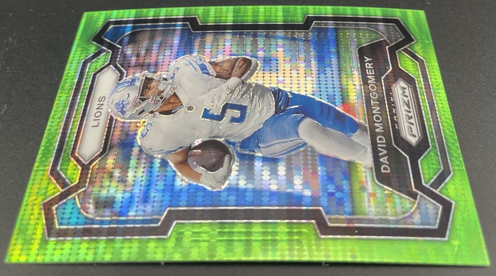 2023 Panini Prizm David Montgomery Neon Green Pulsar #97 Detroit Lions